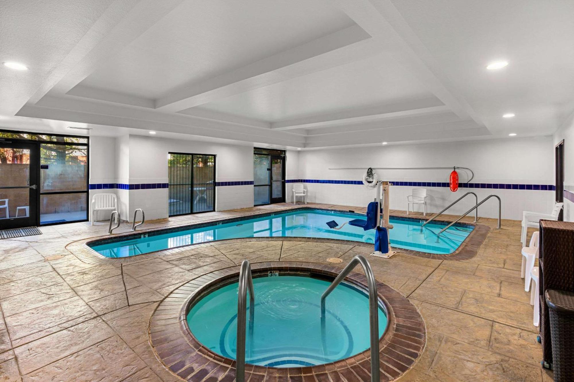 Hotel Comfort Vacaville-napa Valley Area